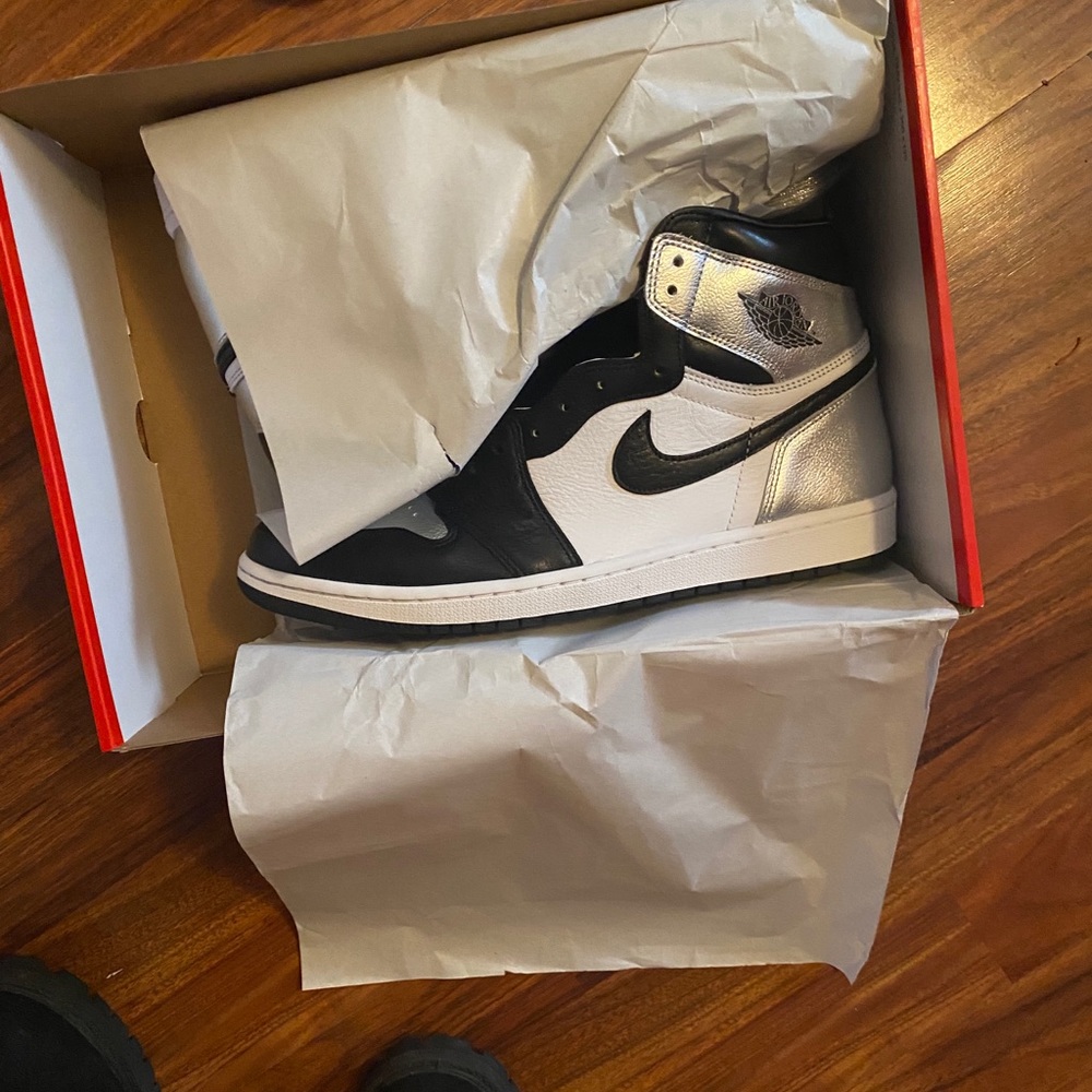 silver toe 1's